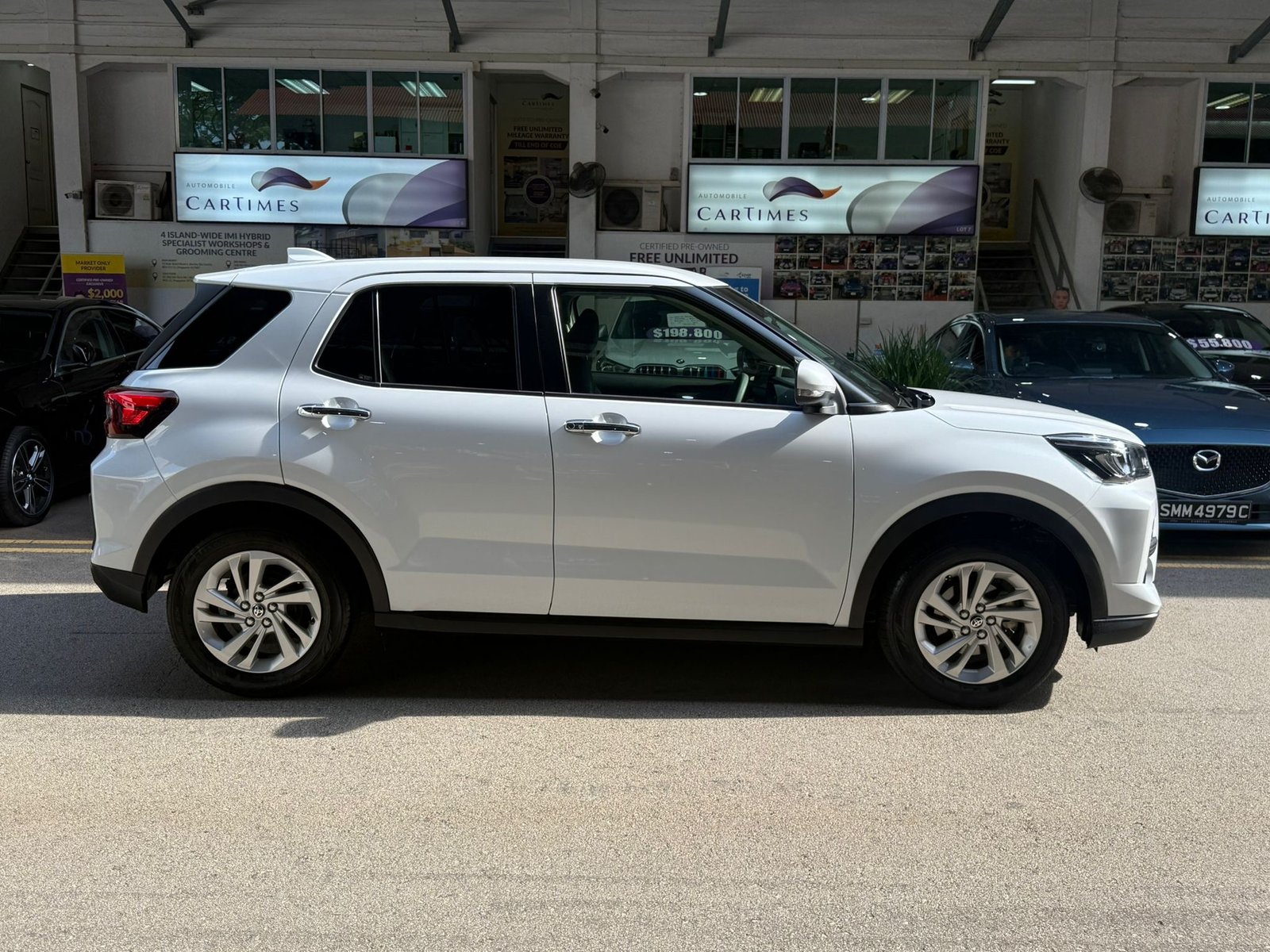 Toyota Raize Hybrid 1.2G photo 4